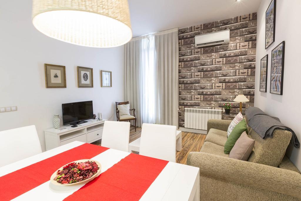 Smartrental Madrid Gran Via Apartments Екстериор снимка